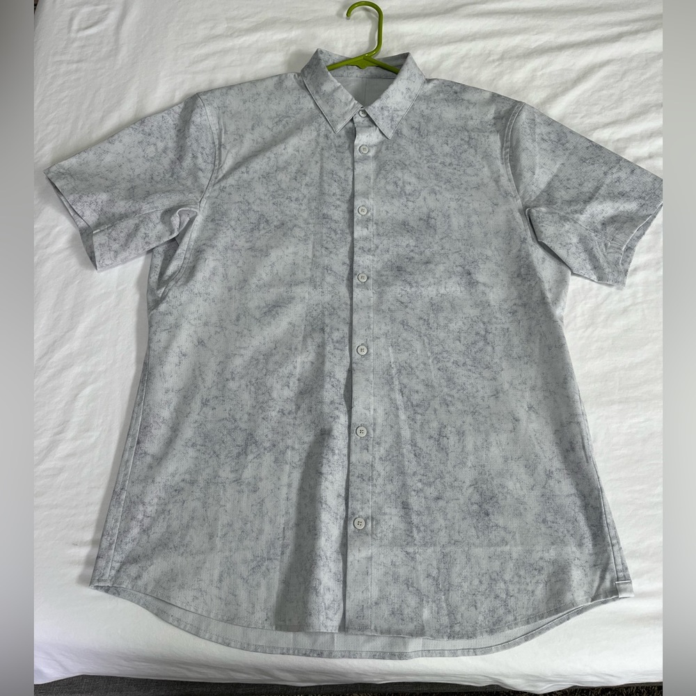 Lululemon Airing Easy Short Sleeve Button-Up Shirt